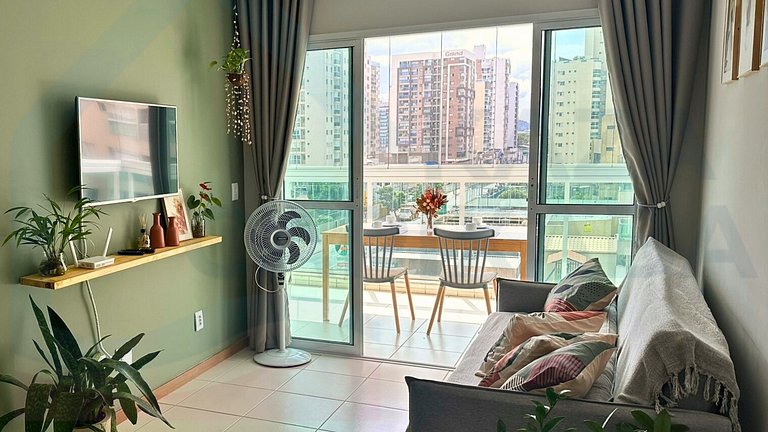 Vista p/ o Mar - Amplo apto de 2 quartos.