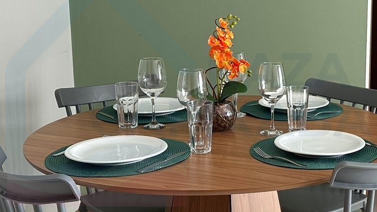 Vista p/ o Mar - Amplo apto de 2 quartos.