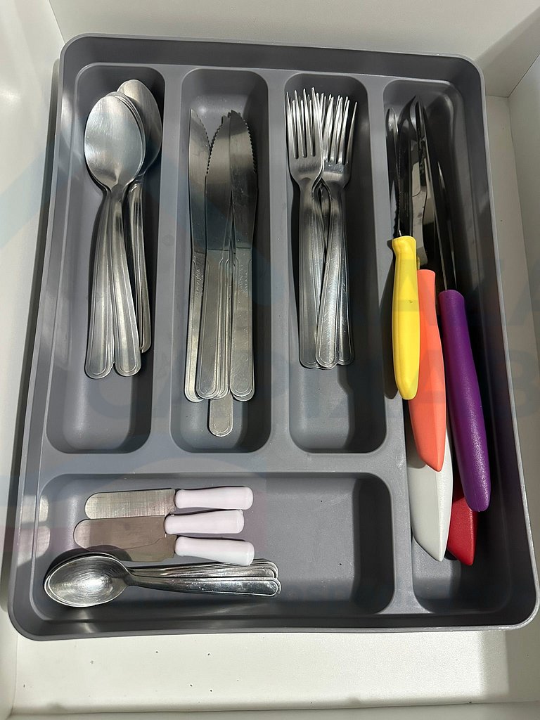 Vista p/ o Mar - Amplo apto de 2 quartos.