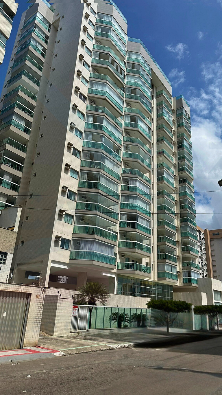 Vista p/ o Mar - Amplo apto de 2 quartos.