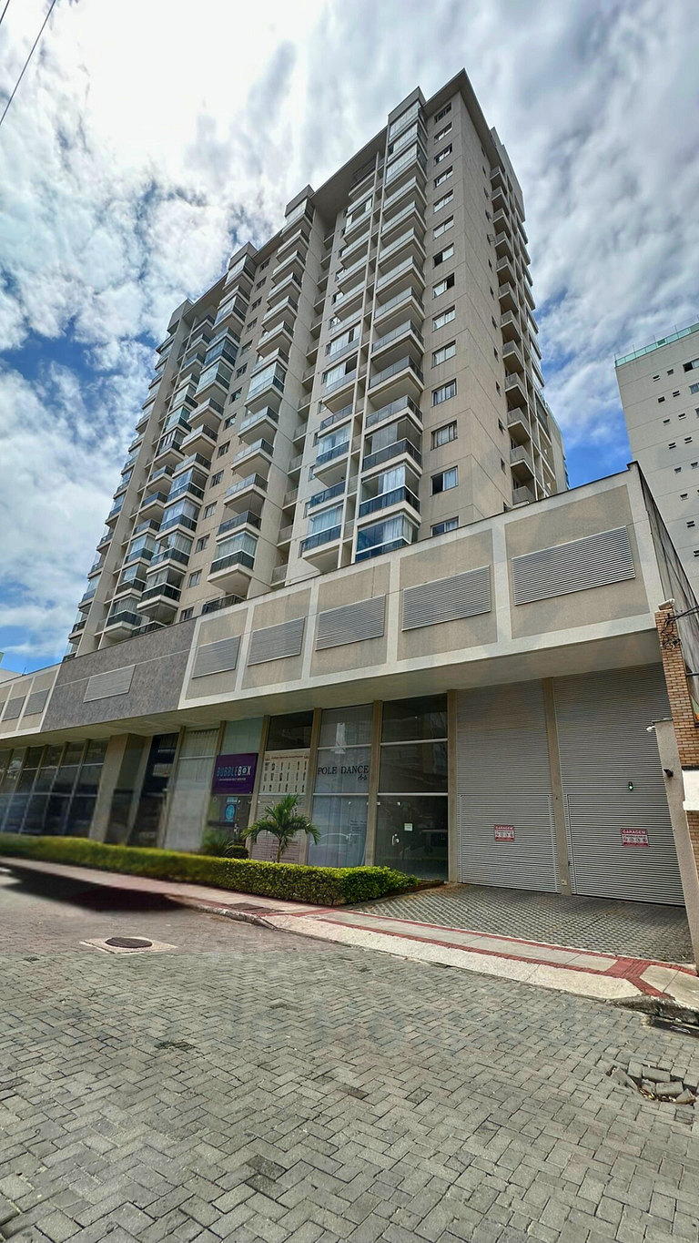 Apto 1 qto em Itapoã. Piscina e sauna